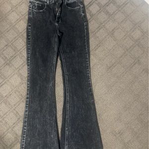 Ladies KanCan jeans, like new, only worn a handful of times.